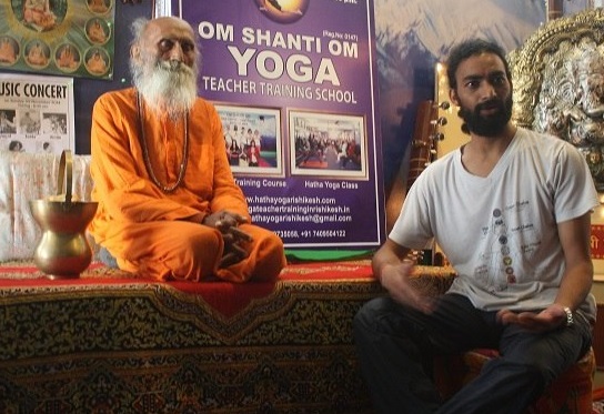 professional-yoga-teachers-in-rishikesh